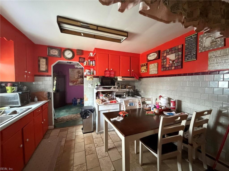 Photo 9 of 28 residential for sale in Norfolk virginia