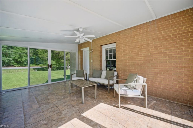 Photo 20 of 32 residential for sale in Chesapeake virginia