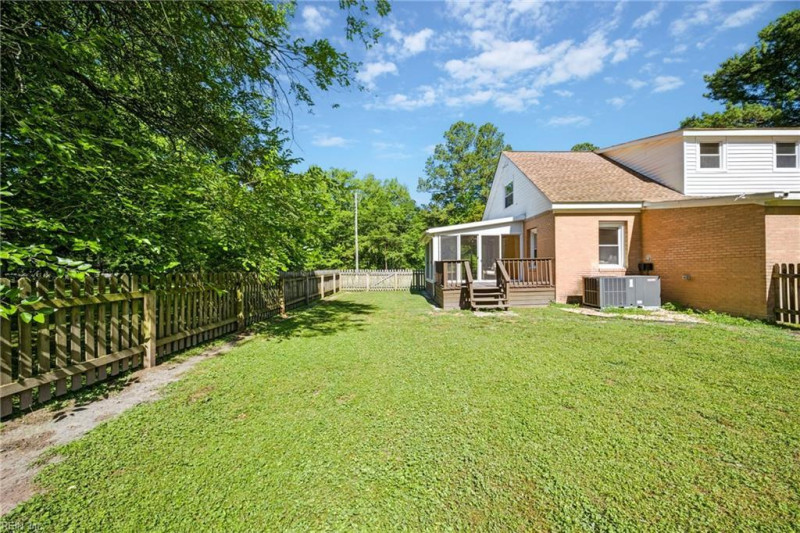 Photo 22 of 32 residential for sale in Chesapeake virginia