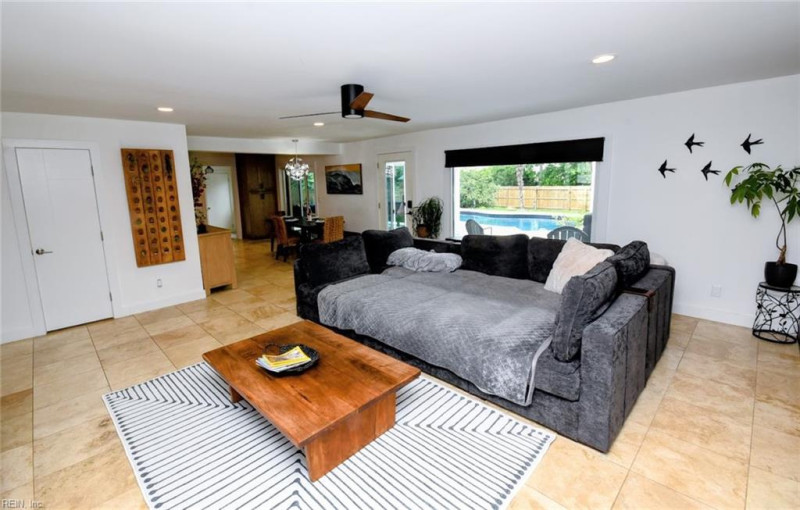 Photo 2 of 30 residential for sale in Virginia Beach virginia