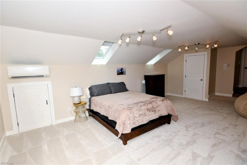 Photo 20 of 30 residential for sale in Virginia Beach virginia