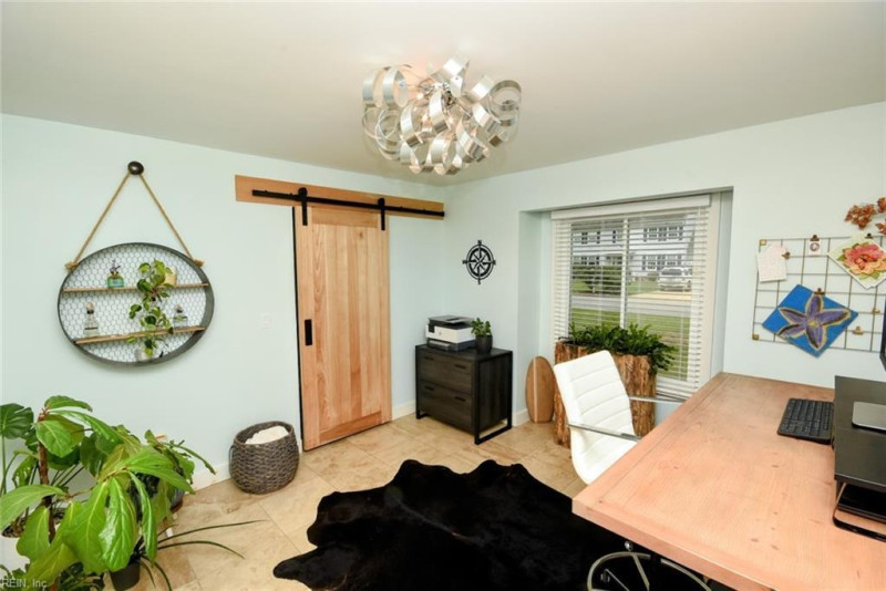 Photo 8 of 30 residential for sale in Virginia Beach virginia