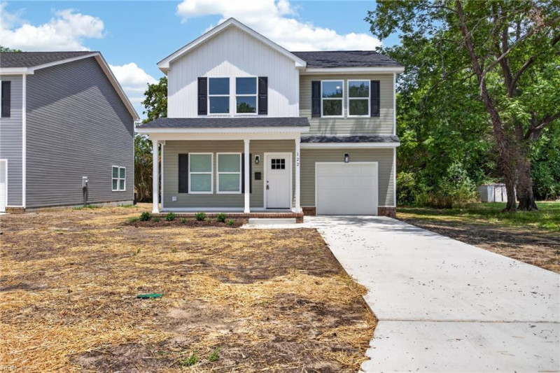 Photo 1 of 33 residential for sale in Suffolk virginia