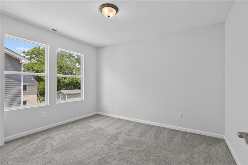 Photo 31 of 33 residential for sale in Suffolk virginia