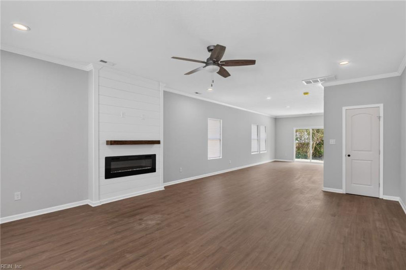 Photo 5 of 33 residential for sale in Suffolk virginia