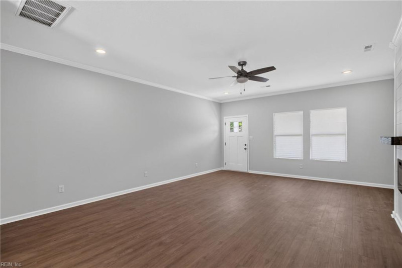 Photo 8 of 33 residential for sale in Suffolk virginia