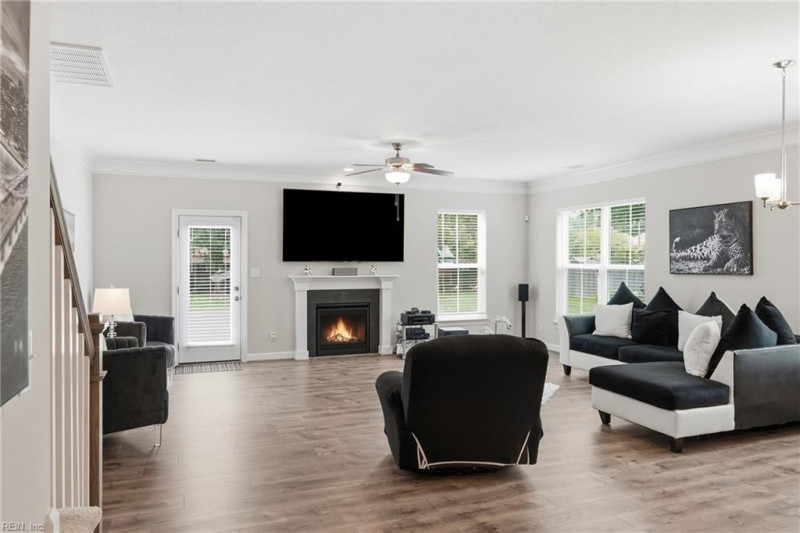 Photo 11 of 31 residential for sale in Virginia Beach virginia