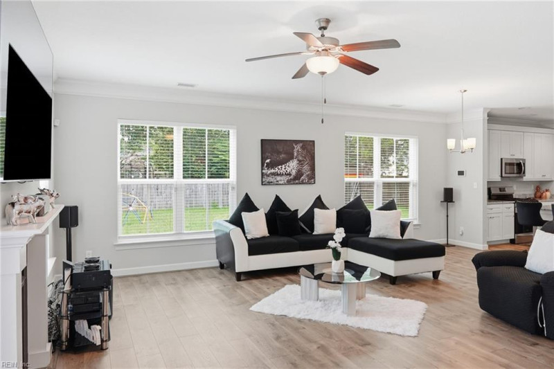 Photo 13 of 31 residential for sale in Virginia Beach virginia