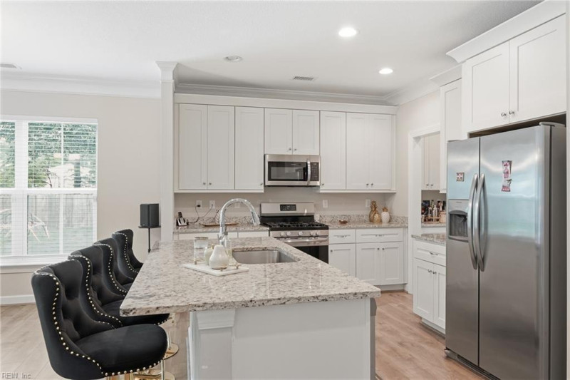Photo 16 of 31 residential for sale in Virginia Beach virginia