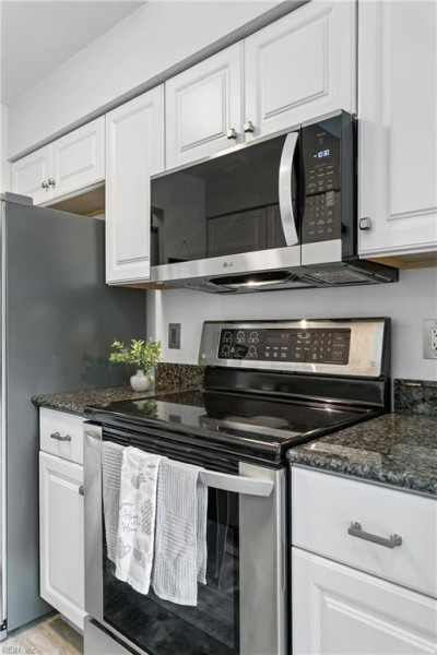 Photo 21 of 33 residential for sale in Hampton virginia
