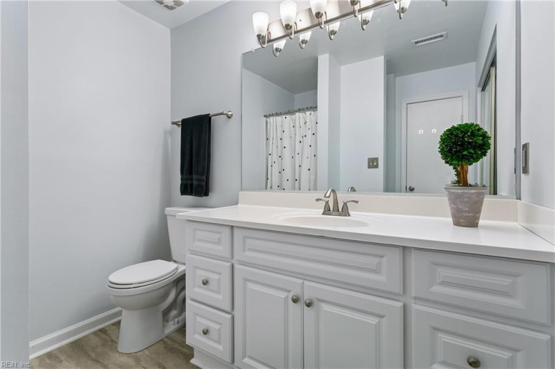 Photo 27 of 33 residential for sale in Hampton virginia