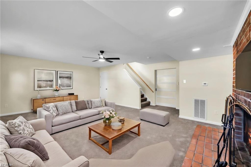 Photo 4 of 26 residential for sale in Hampton virginia Photo 4 of 26 residential for sale in Hampton virginia
