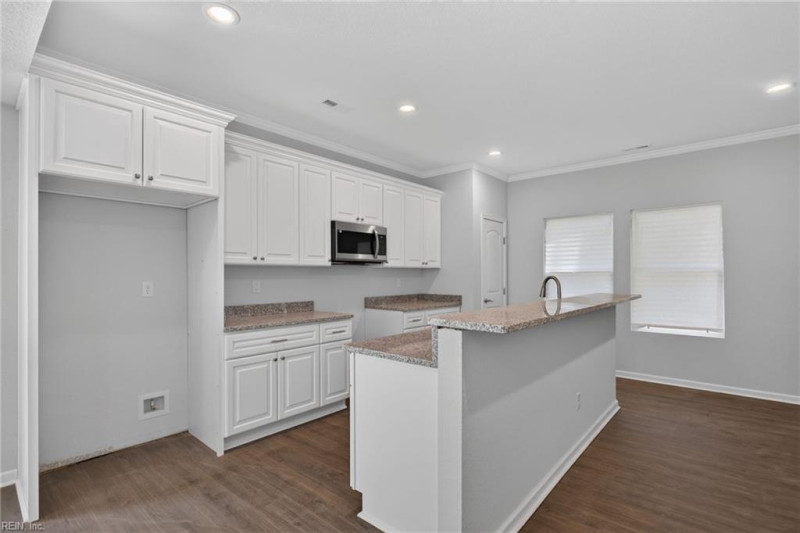 Photo 17 of 35 residential for sale in Suffolk virginia