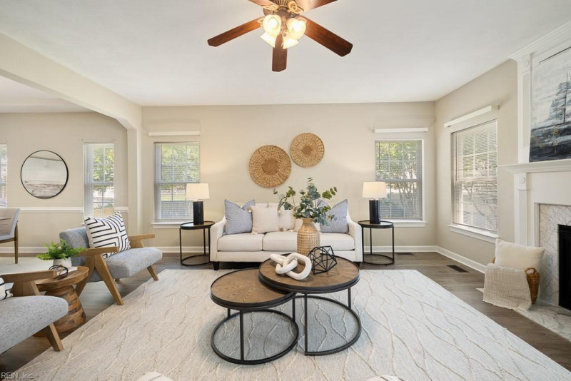 Photo 14 of 50 residential for sale in Chesapeake virginia