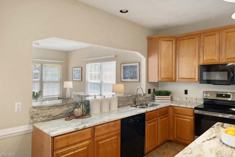 Photo 24 of 50 residential for sale in Chesapeake virginia