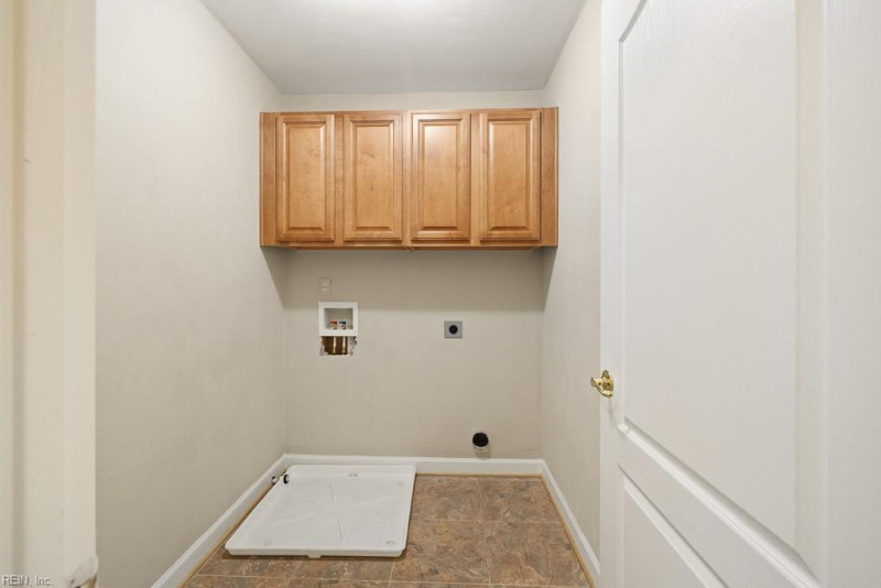 Photo 45 of 50 residential for sale in Chesapeake virginia