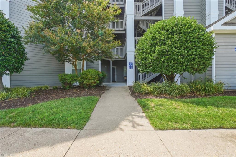 Photo 37 of 50 residential for sale in Hampton virginia Photo 37 of 50 residential for sale in Hampton virginia