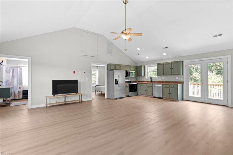 Photo 36 of 50 residential for sale in Chesapeake virginia Photo 36 of 50 residential for sale in Chesapeake virginia