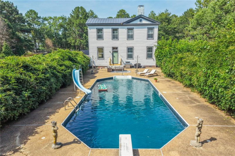 Photo 6 of 50 residential for sale in Chesapeake virginia Photo 6 of 50 residential for sale in Chesapeake virginia