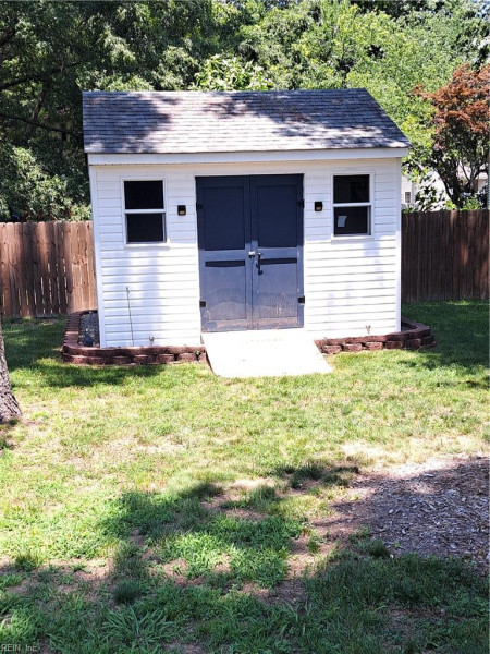 Photo 20 of 25 residential for sale in Chesapeake virginia Photo 20 of 25 residential for sale in Chesapeake virginia