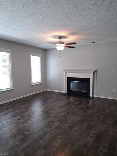 Photo 6 of 25 residential for sale in Chesapeake virginia Photo 6 of 25 residential for sale in Chesapeake virginia
