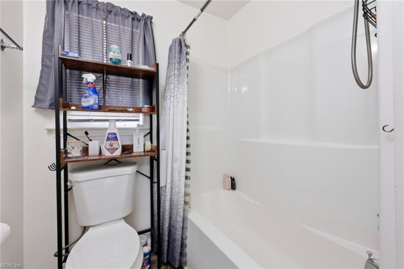 Photo 13 of 37 residential for sale in Portsmouth virginia Photo 13 of 37 residential for sale in Portsmouth virginia