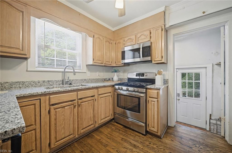 Photo 11 of 38 residential for sale in Norfolk virginia Photo 11 of 38 residential for sale in Norfolk virginia