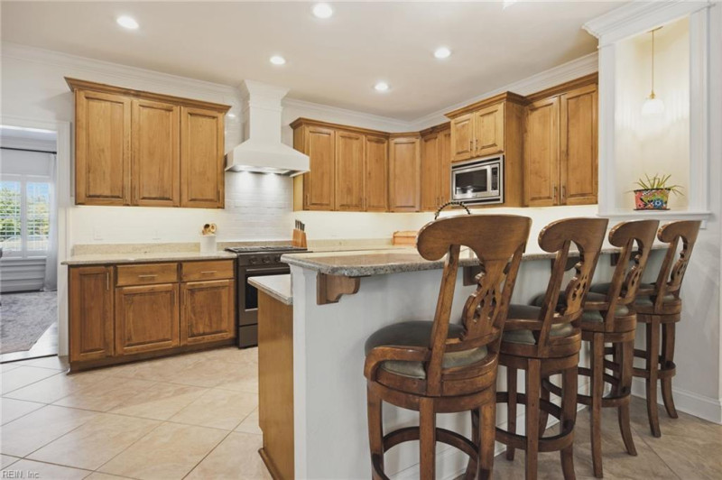 Photo 11 of 46 residential for sale in Chesapeake virginia