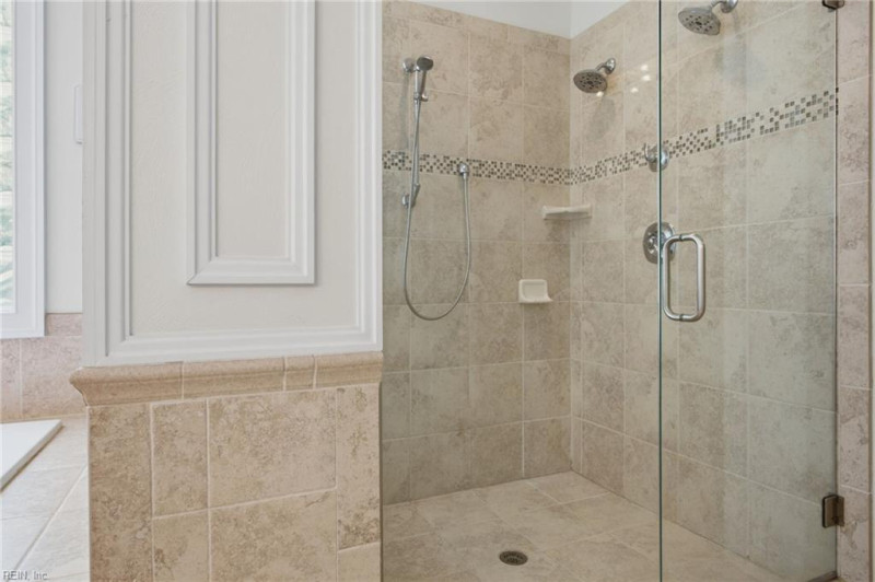 Photo 23 of 46 residential for sale in Chesapeake virginia