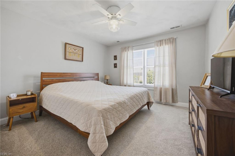 Photo 29 of 46 residential for sale in Chesapeake virginia