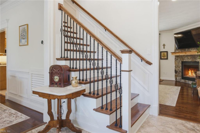 Photo 4 of 46 residential for sale in Chesapeake virginia