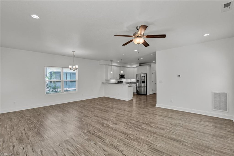 Photo 26 of 50 residential for sale in Portsmouth virginia