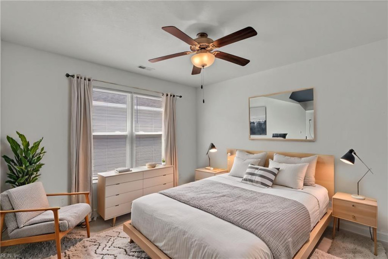 Photo 40 of 50 residential for sale in Portsmouth virginia