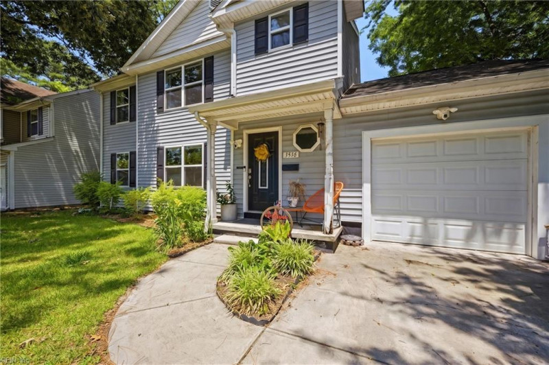 Photo 4 of 32 residential for sale in Norfolk virginia