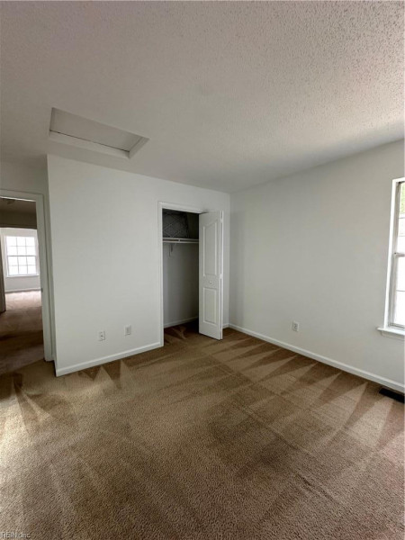 Photo 19 of 20 residential for sale in Chesapeake virginia