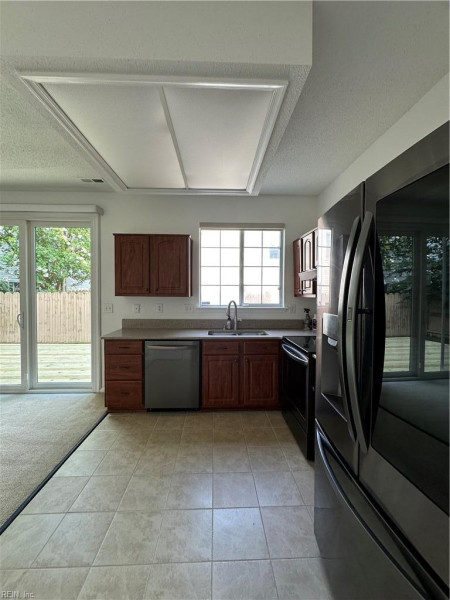 Photo 6 of 20 residential for sale in Chesapeake virginia