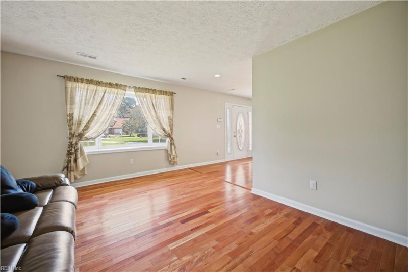 Photo 5 of 50 residential for sale in Hampton virginia Photo 5 of 50 residential for sale in Hampton virginia
