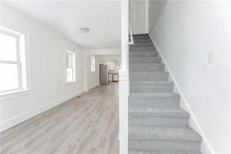 Photo 2 of 37 residential for sale in Portsmouth virginia