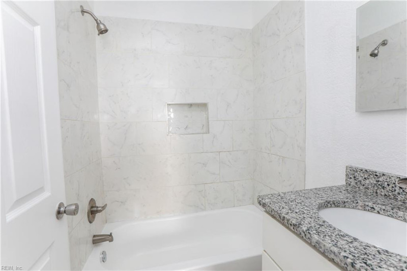 Photo 25 of 37 residential for sale in Portsmouth virginia