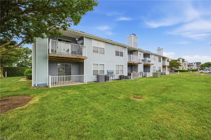 Photo 19 of 30 residential for sale in Virginia Beach virginia