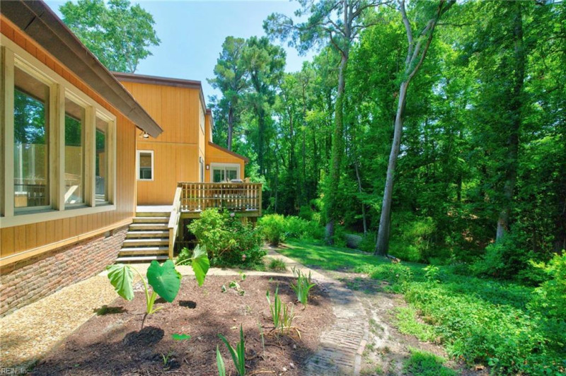 Photo 37 of 50 residential for sale in Newport News virginia