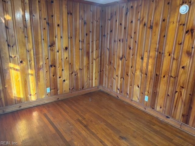 Photo 23 of 38 residential for sale in Suffolk virginia