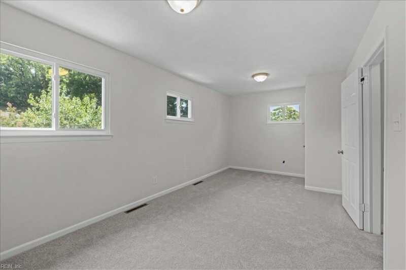 Photo 25 of 37 residential for sale in Virginia Beach virginia
