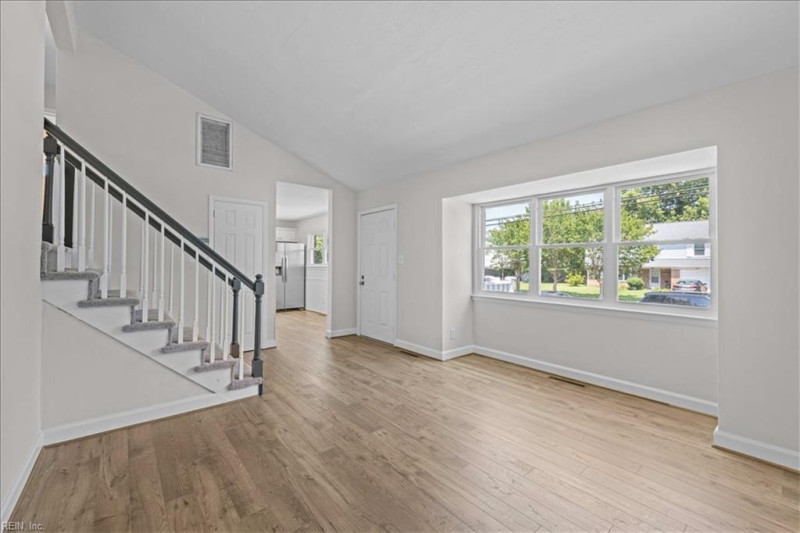 Photo 5 of 37 residential for sale in Virginia Beach virginia