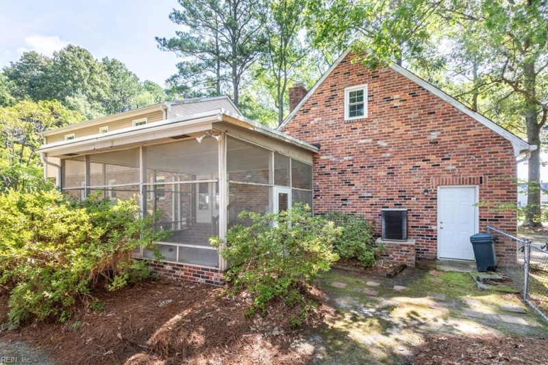 Photo 44 of 48 residential for sale in Poquoson virginia Photo 44 of 48 residential for sale in Poquoson virginia