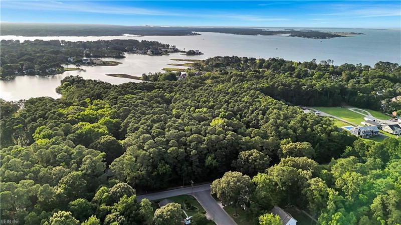 Photo 13 of 14 residential for sale in Poquoson virginia Photo 13 of 14 residential for sale in Poquoson virginia