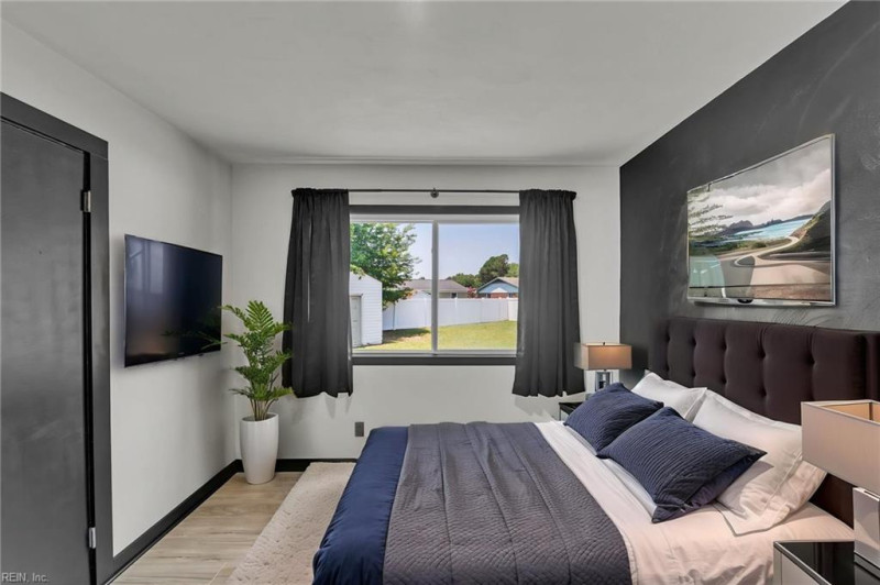 Photo 16 of 48 residential for sale in Portsmouth virginia