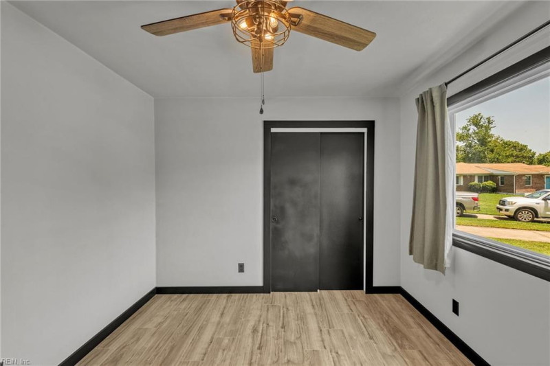 Photo 22 of 48 residential for sale in Portsmouth virginia