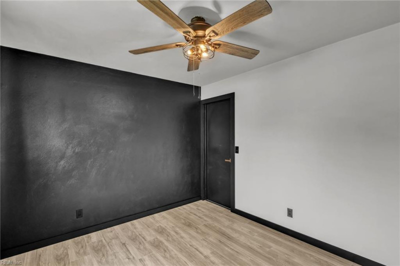 Photo 24 of 48 residential for sale in Portsmouth virginia