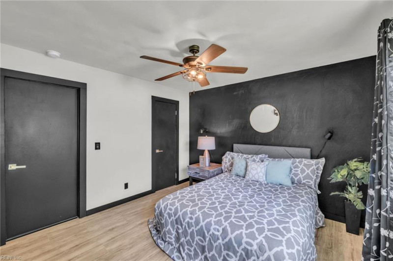 Photo 35 of 48 residential for sale in Portsmouth virginia